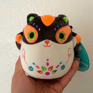 ELVIO 5” NWT DOTD squishmallow